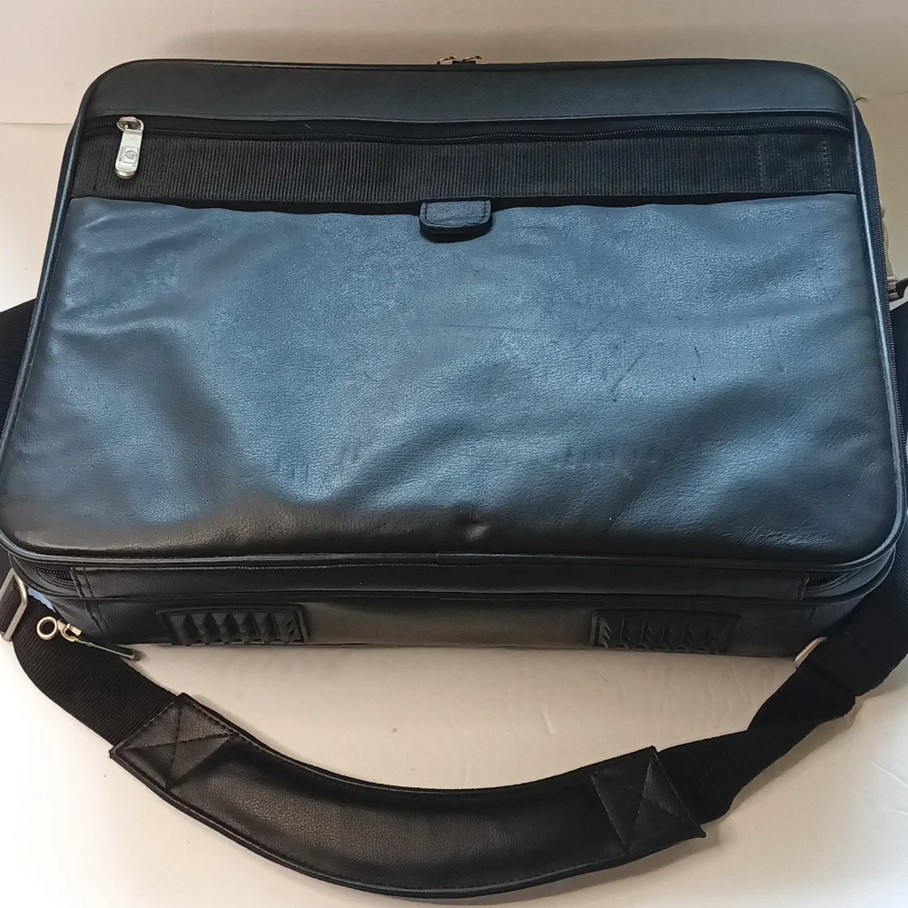 HP Invent Laptop Computer Bag Carrying Case Black Leather Shoulder Strap